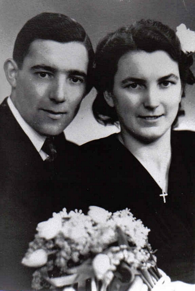 Klik voor foto in apart venster van_der_weegen_anna_1923_03.jpg