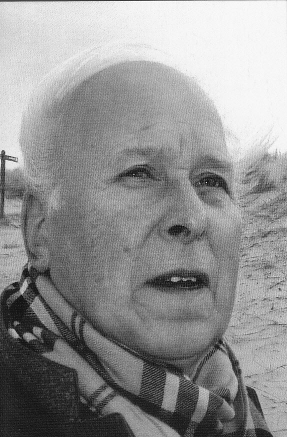 Klik voor foto in apart venster quma0131408001.jpg