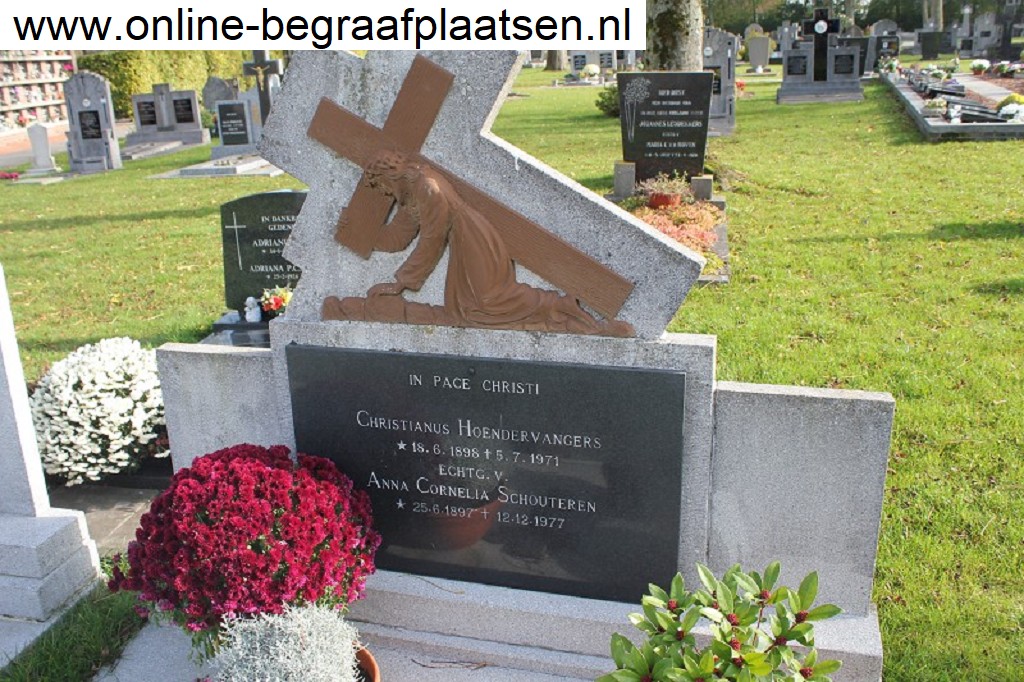 Klik voor foto in apart venster quma0007202001.jpg