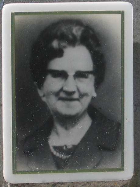 Klik voor foto in apart venster verbaarendse__adriana_18.06.1899.jpg