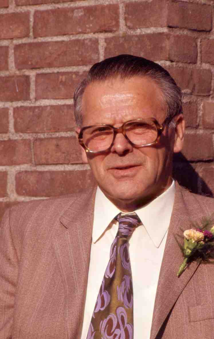 Klik voor foto in apart venster wegen__cornelius_van_der_03.10.1915__foto_.jpg
