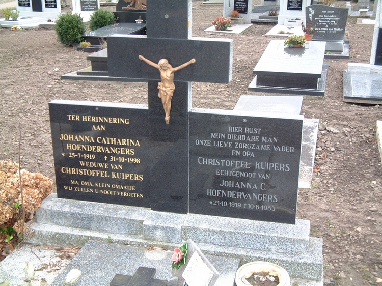 Klik voor foto in apart venster quma0000800008.jpg