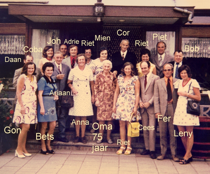 Klik voor foto in apart venster quma0001900002.jpg