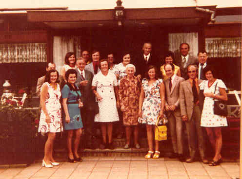 Klik voor foto in apart venster reunie_2005_002.jpg