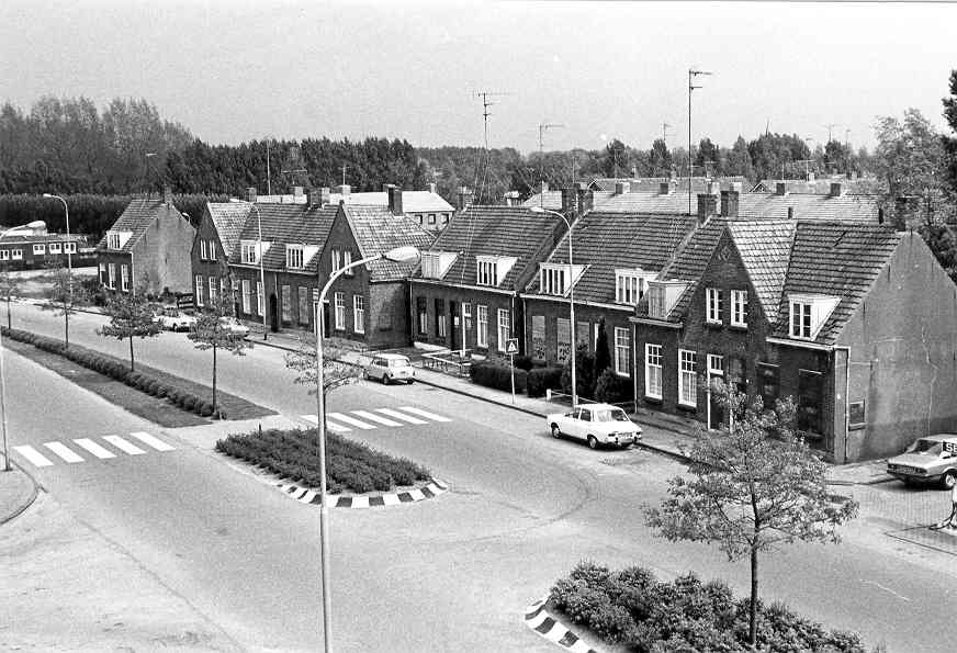 Klik voor foto in apart venster reunie_2005_019.jpg